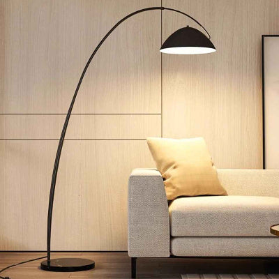 lampadaire sur pied lampasoucoupe dans salon