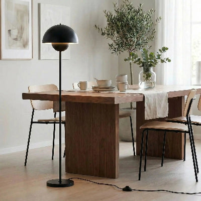 lampadaires lampagnon près une table pour manger