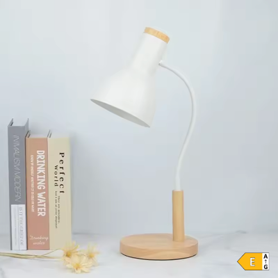 lampe de bureau bois Norlumi près de livres