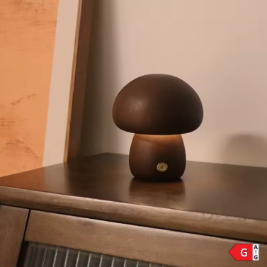 lampes de chevet Champibois petit noyer sur meuble